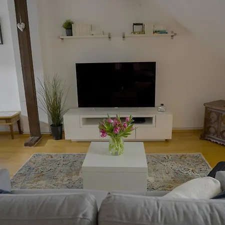 Lägenhet Dachgeschosswohnung