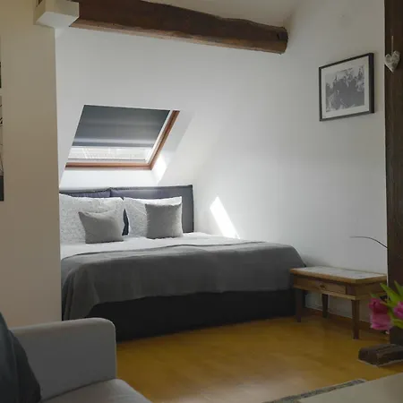 Dachgeschosswohnung